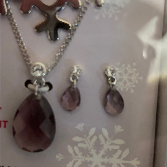 Liz Claiborne Holiday Set - Picture 5 of 8